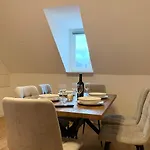 Atlas 8 Oberhausen, 3 Zimmer, Naehe Bahnhof, Westfield Centro *