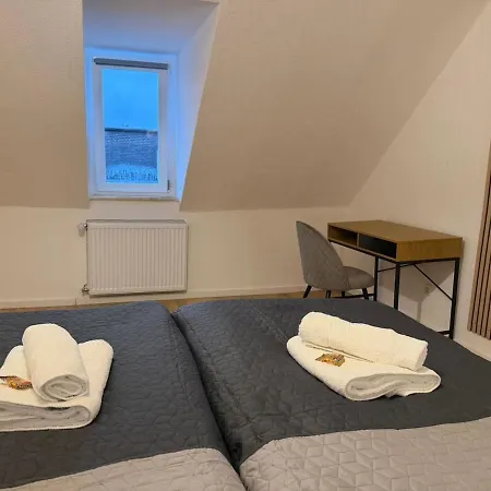 Апартаменты Atlas 8 Oberhausen, 3 Zimmer, Naehe Bahnhof, Westfield Centro Оберхаузен